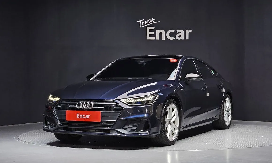 Audi A7 — фото 1