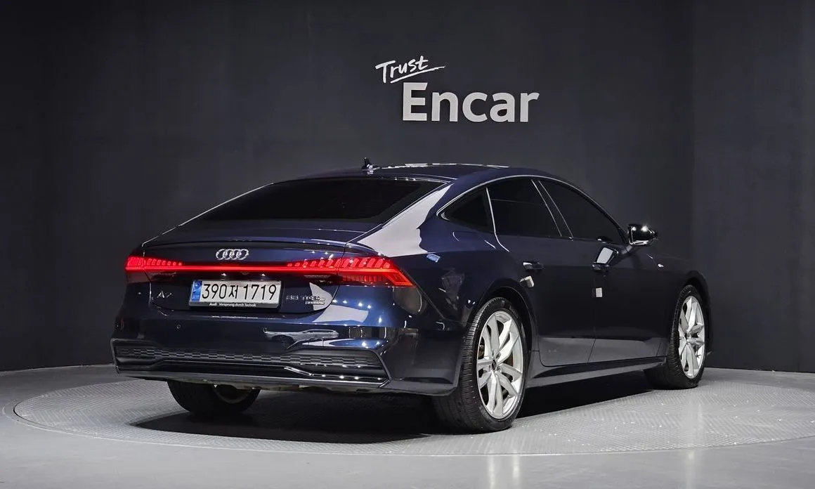 Audi A7 — фото 2