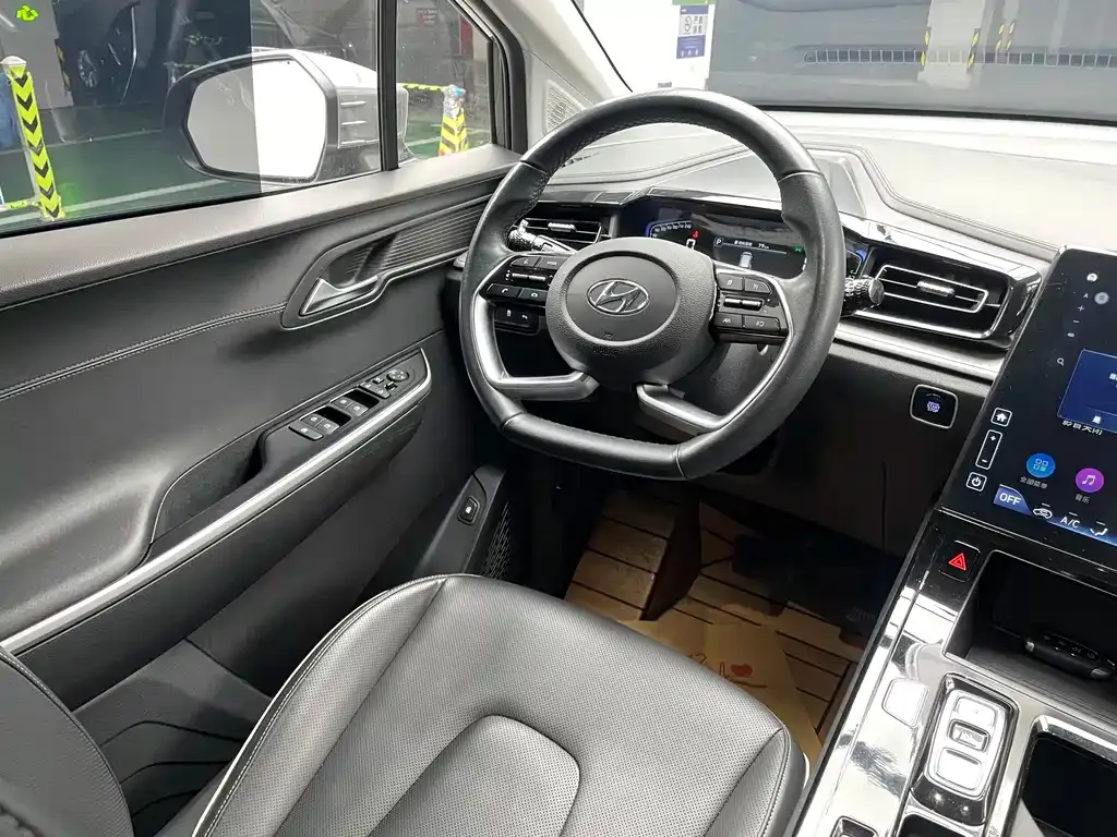 Hyundai Custo — фото 4