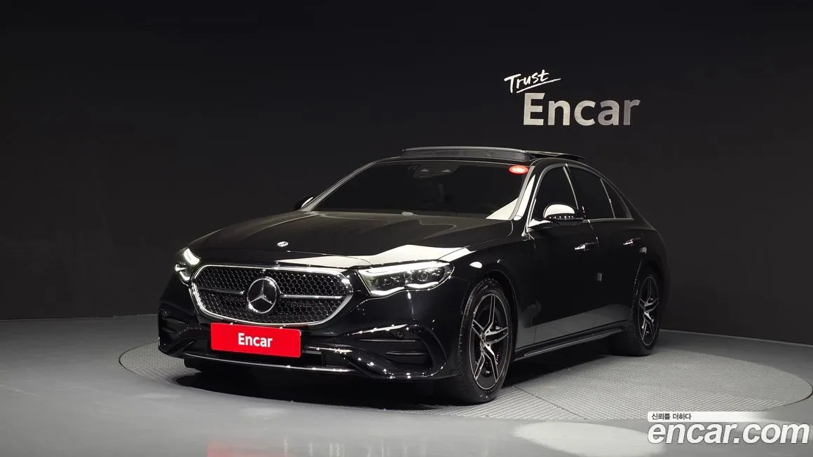 Mercedes-Benz E-Class — фото 1
