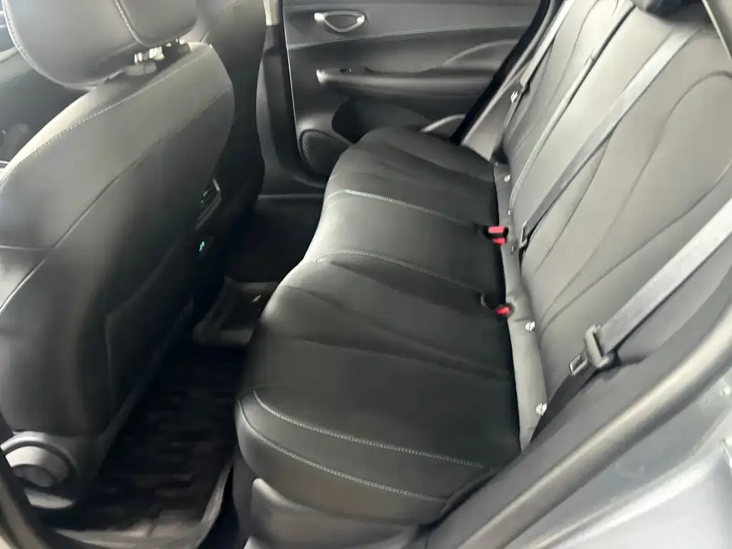 BYD Seal 05 DM-i — фото 8