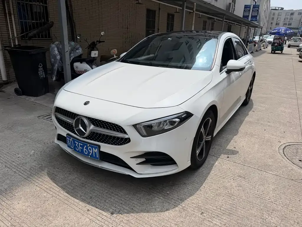 Mercedes-Benz A-Class — фото 1