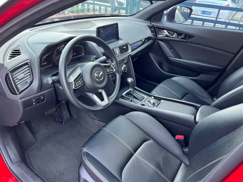 Mazda CX-4 — фото 3
