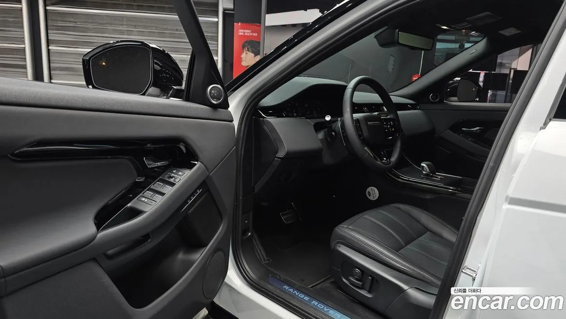 Land Rover Range Rover Evoque — фото 2