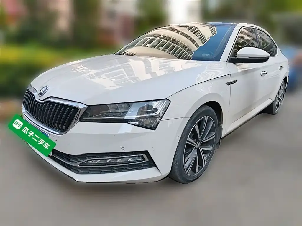 Skoda Superb — фото 6