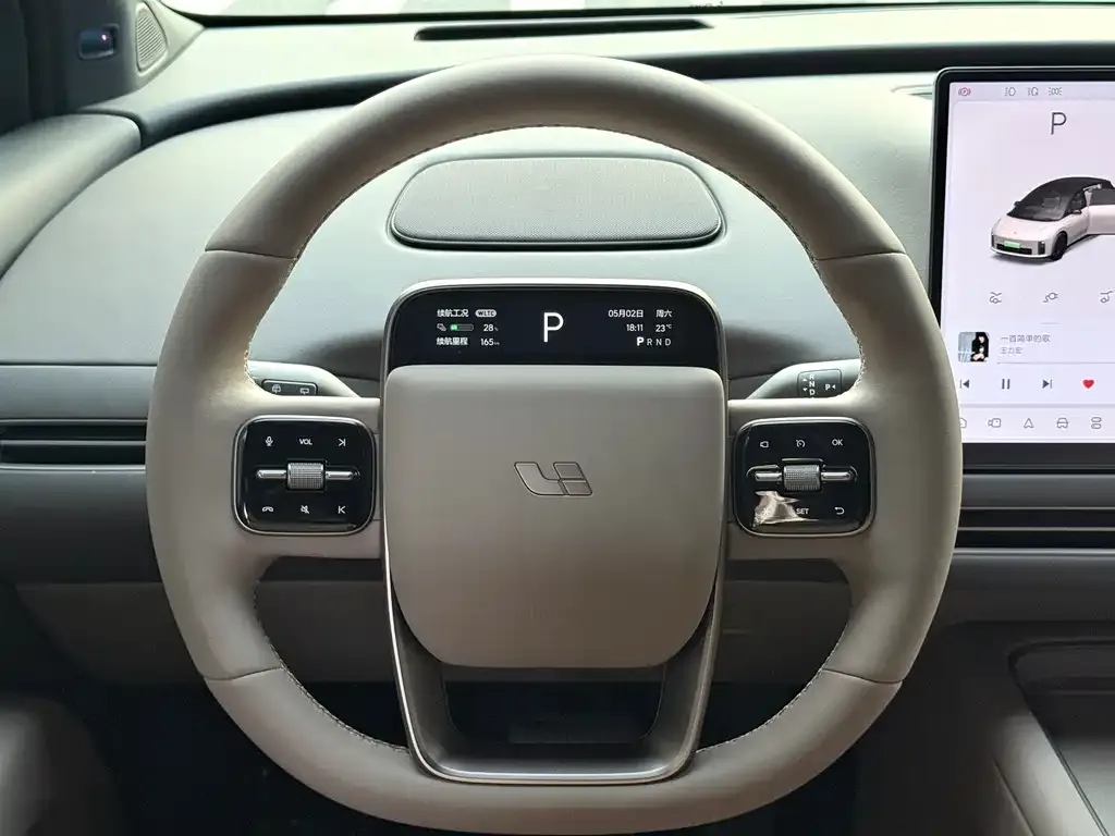 Li Auto i6 — фото 2