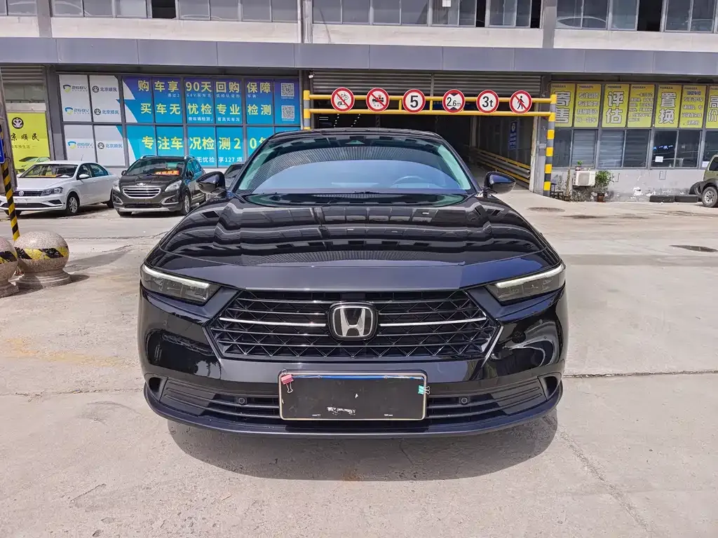 Honda Accord — фото 4