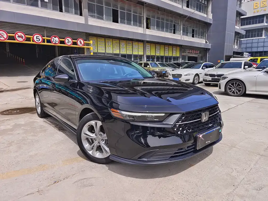 Honda Accord — фото 6