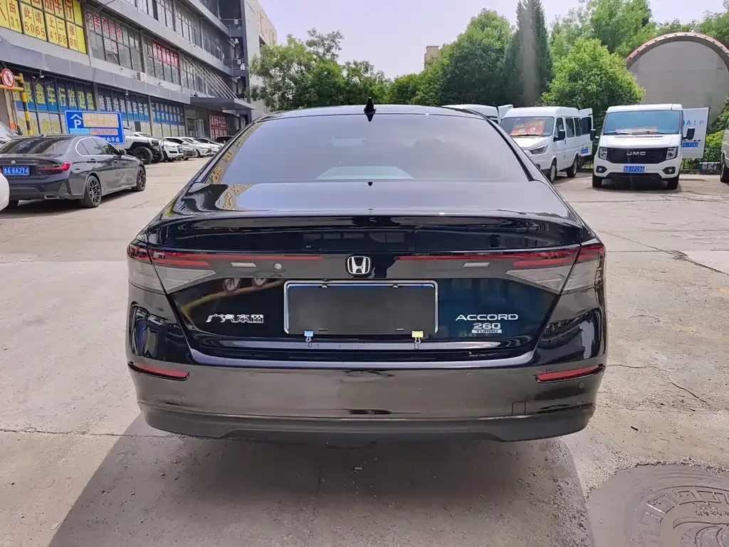 Honda Accord — фото 5