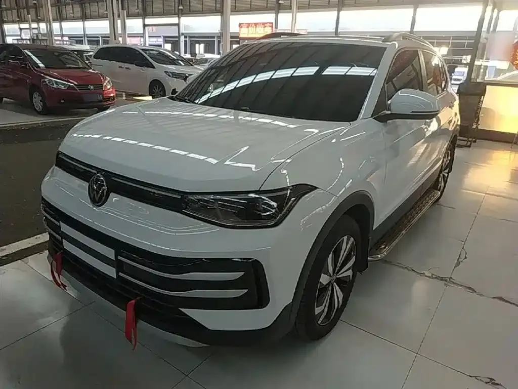 Volkswagen Tharu — фото 1
