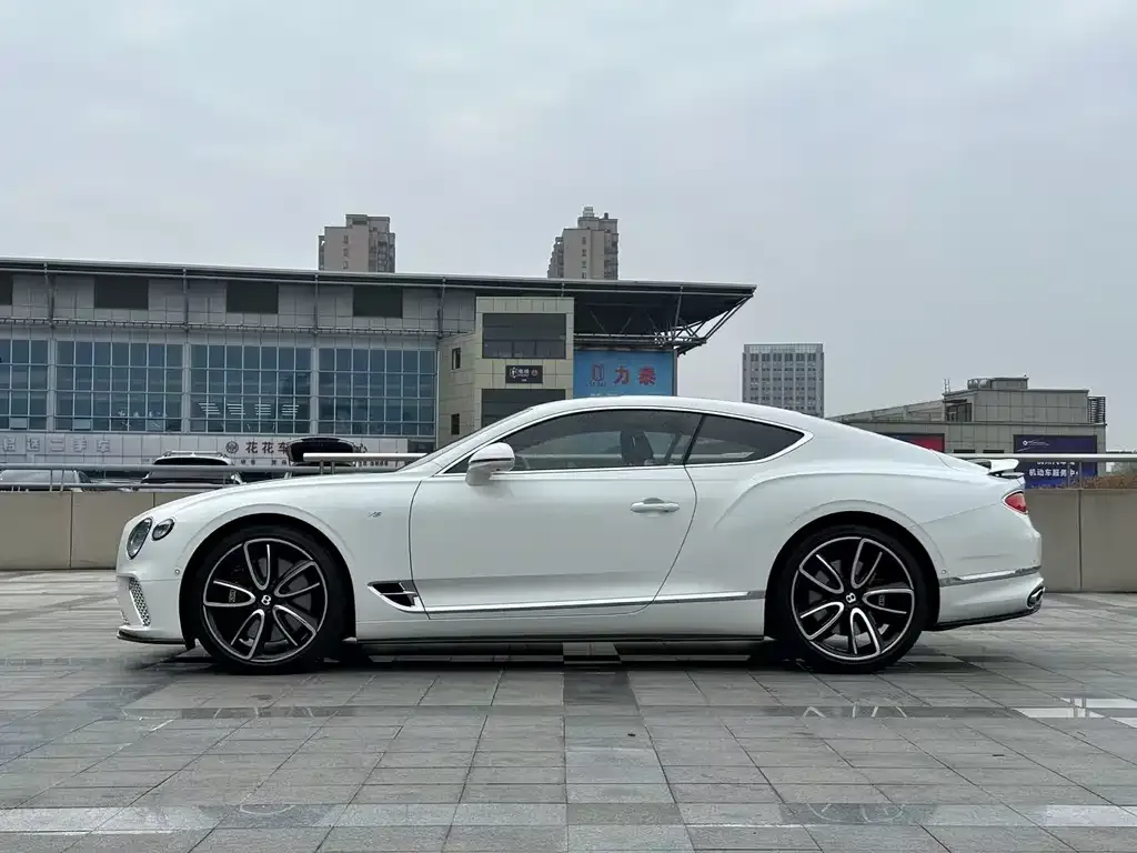 Bentley Continental — фото 8