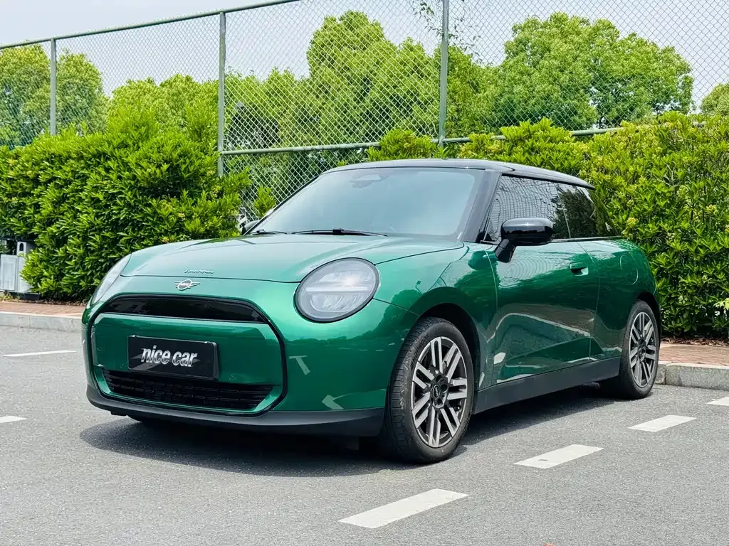 MINI Cooper EV — фото 1