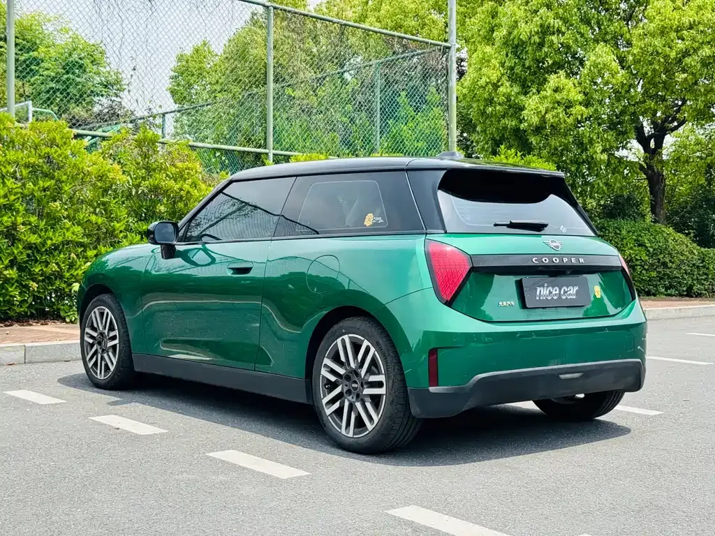 MINI Cooper EV — фото 10