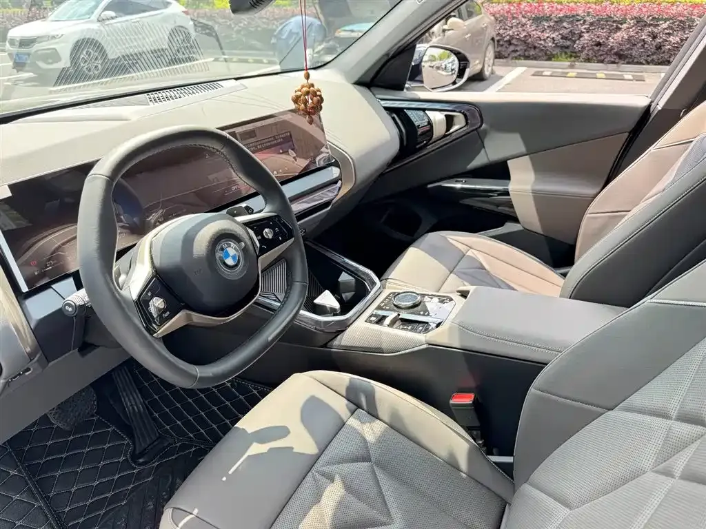 BMW X3 — фото 9