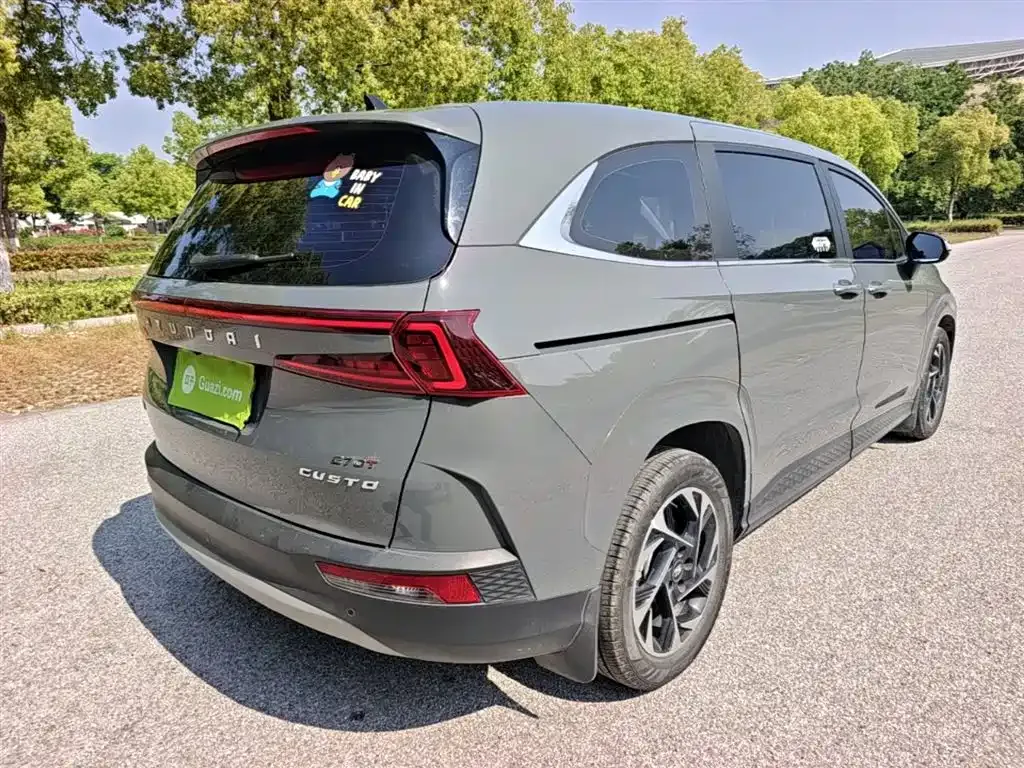 Hyundai Custo — фото 6