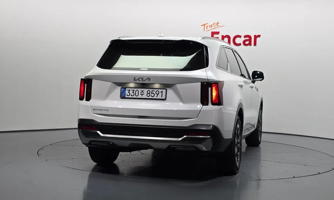 Kia Sorento — фото 5