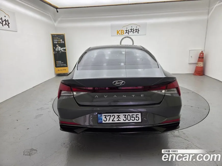 Hyundai AVANTE — фото 8