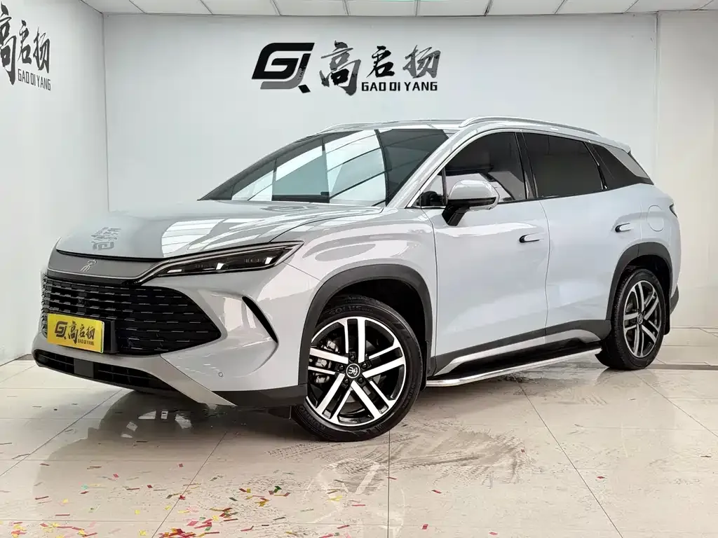 BYD L DM-i — фото 1