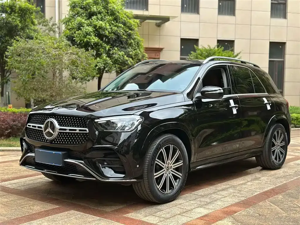 Mercedes-Benz GLE — фото 1