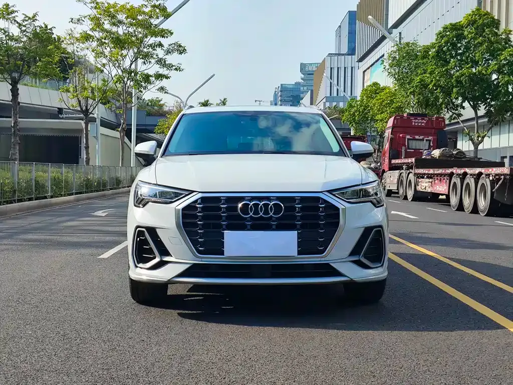 Audi Q3 — фото 6