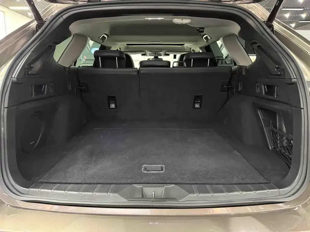 Subaru Outback — фото 8