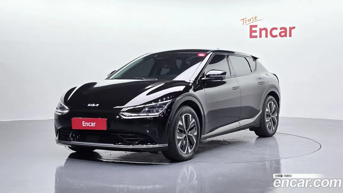 Kia EV6 — фото 1