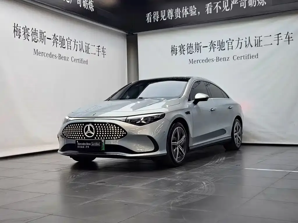 Mercedes-Benz CLA PHEV — фото 1