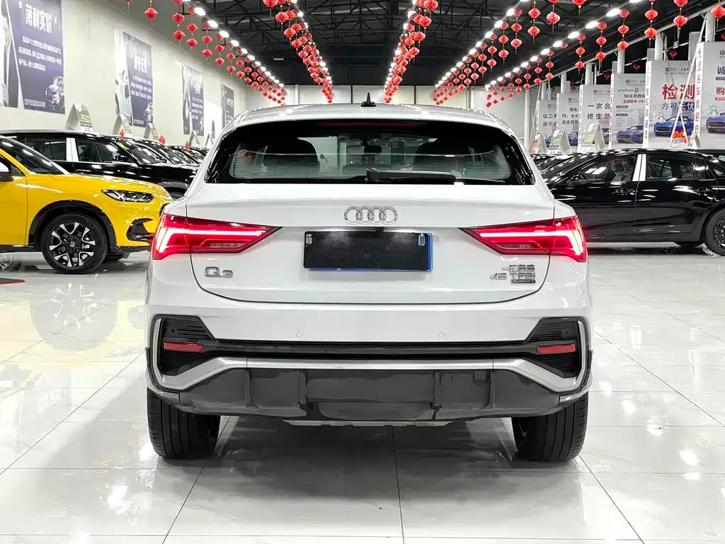 Audi Q3 Sportback — фото 7