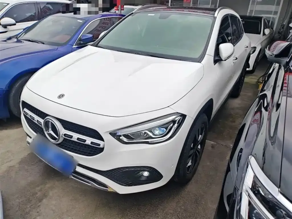 Mercedes-Benz GLA — фото 8