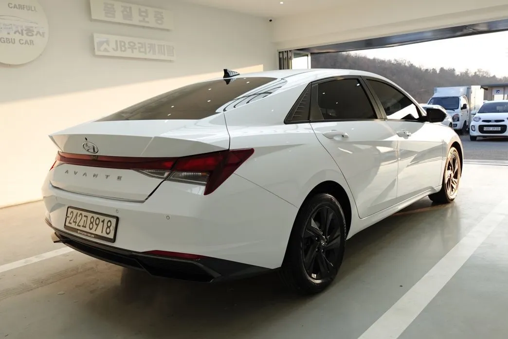 Hyundai AVANTE — фото 9