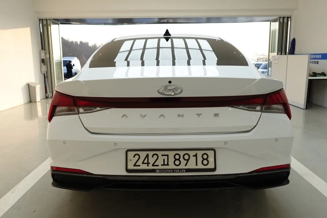 Hyundai AVANTE — фото 3