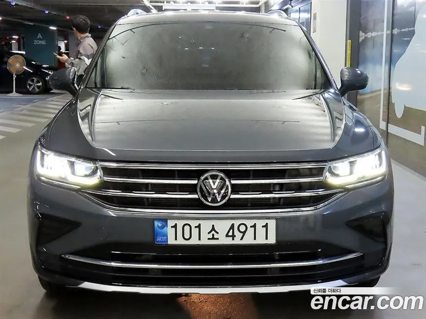 Volkswagen Tiguan — фото 6