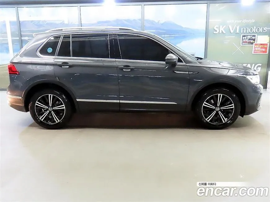 Volkswagen Tiguan — фото 4