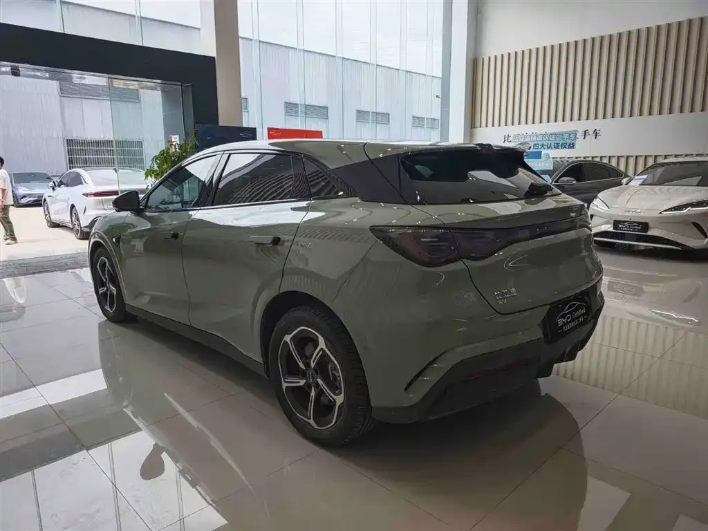 BYD Seal 06GT — фото 8