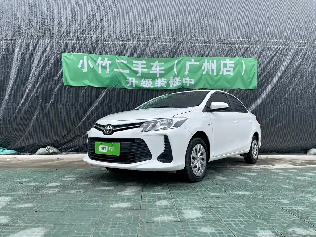 Toyota Vios — фото 1