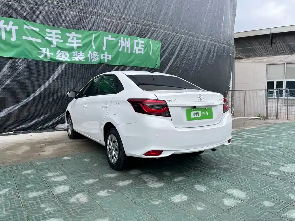 Toyota Vios — фото 2