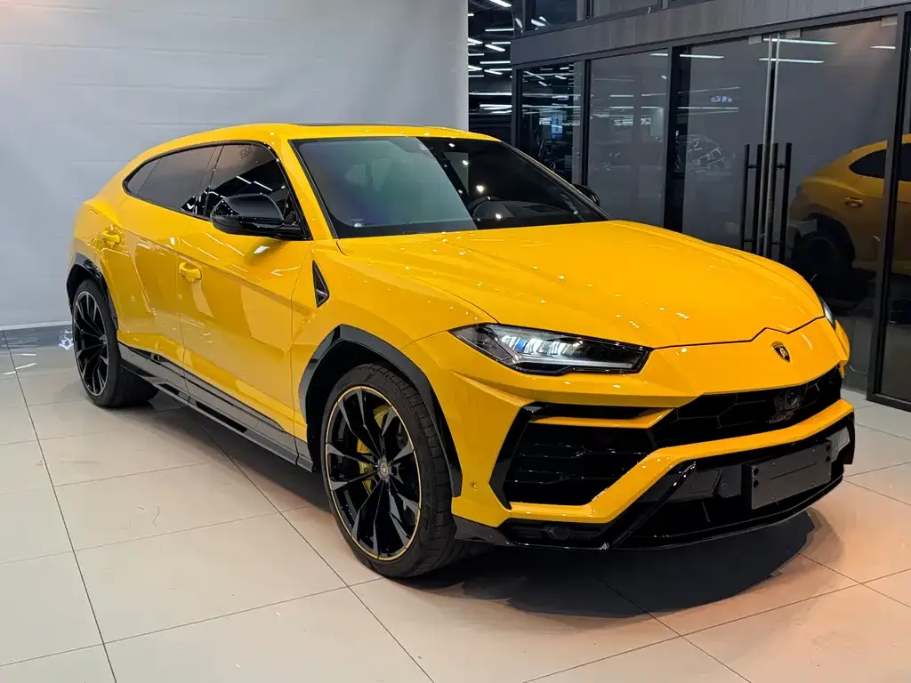 Lamborghini Urus — фото 8