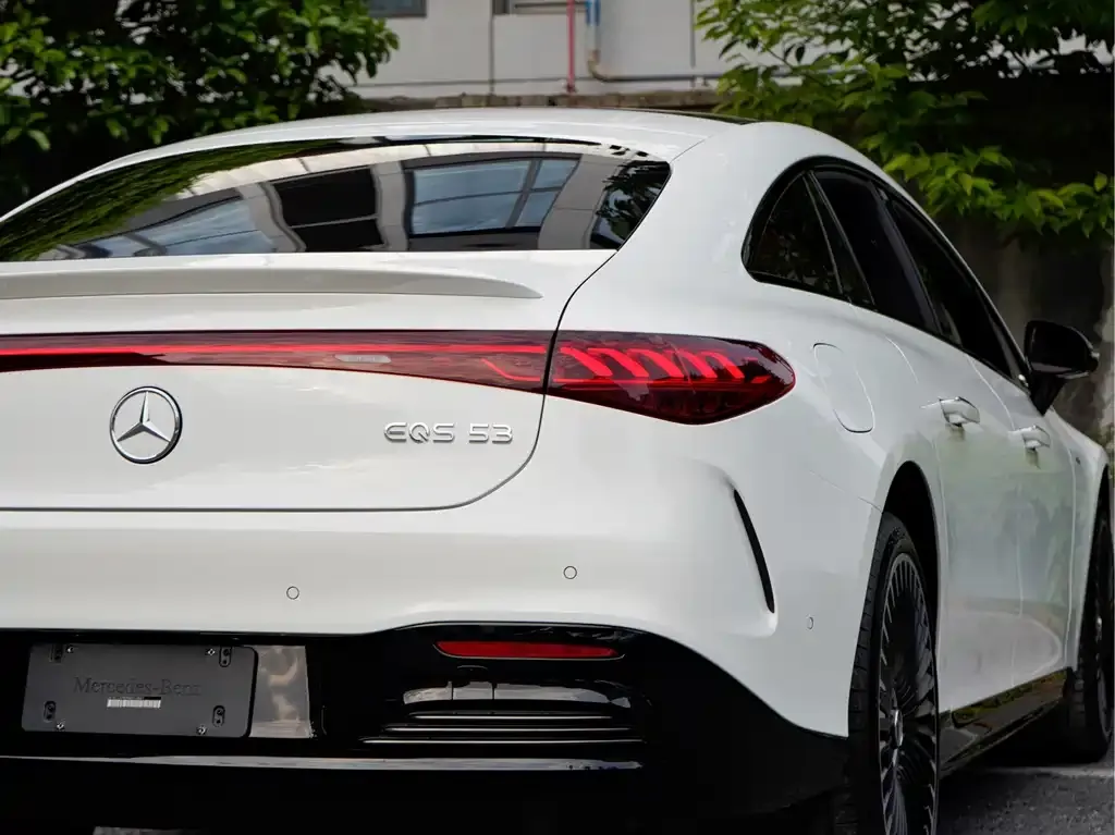Mercedes-Benz EQS AMG — фото 2