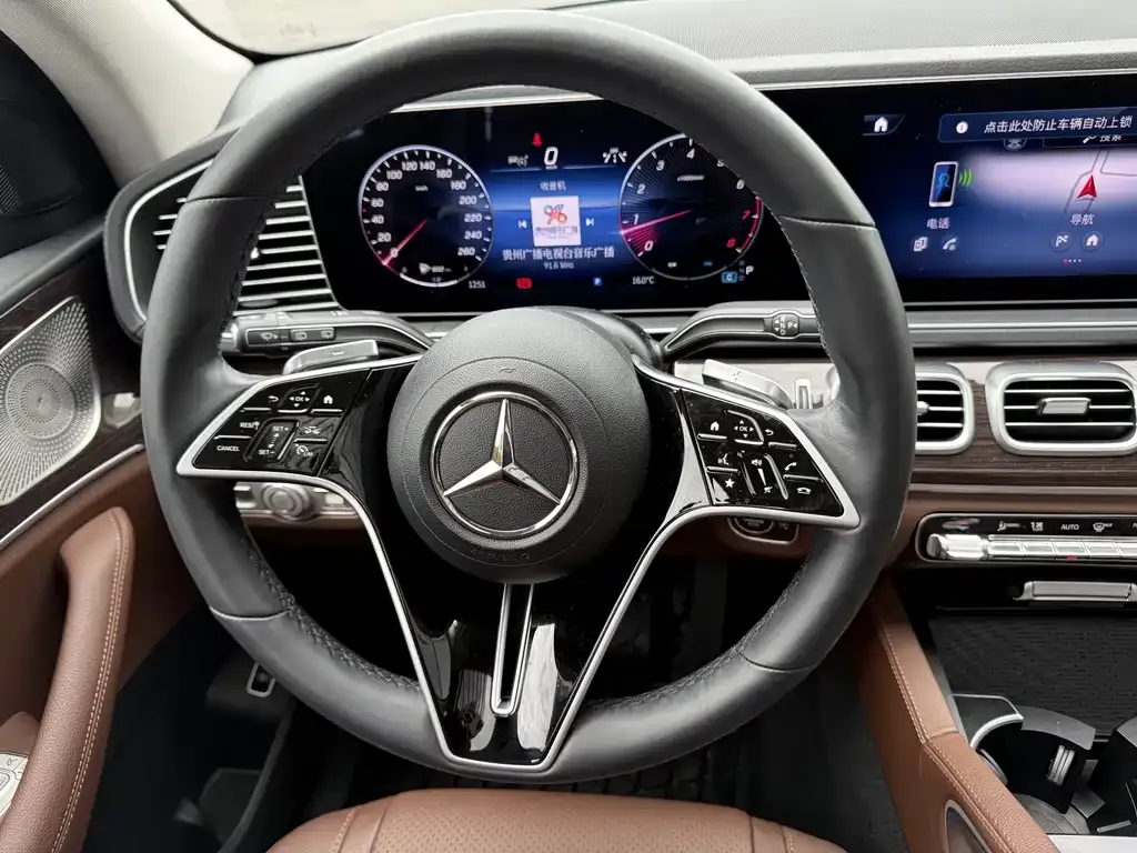 Mercedes-Benz GLE — фото 5