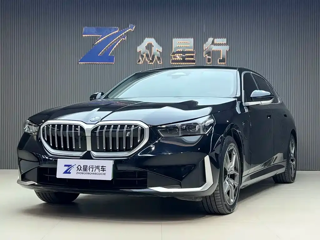BMW i5 — фото 1