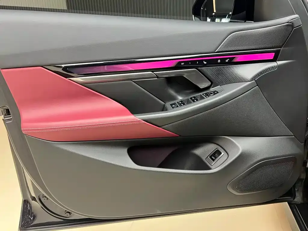 BMW i5 — фото 6