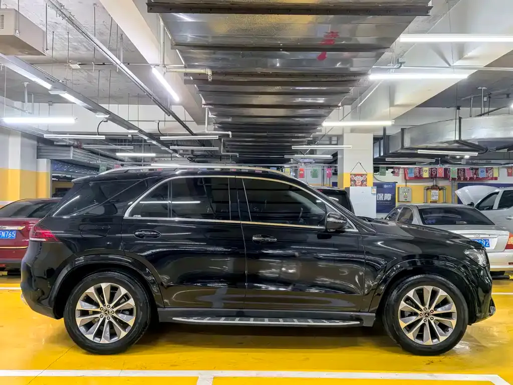 Mercedes-Benz GLE — фото 10