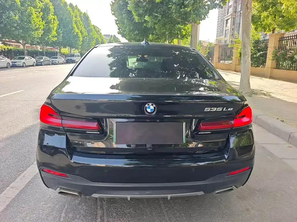 BMW 5 Series New Energy — фото 8