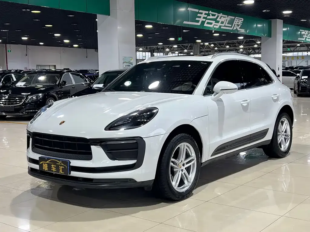 Porsche Macan — фото 1