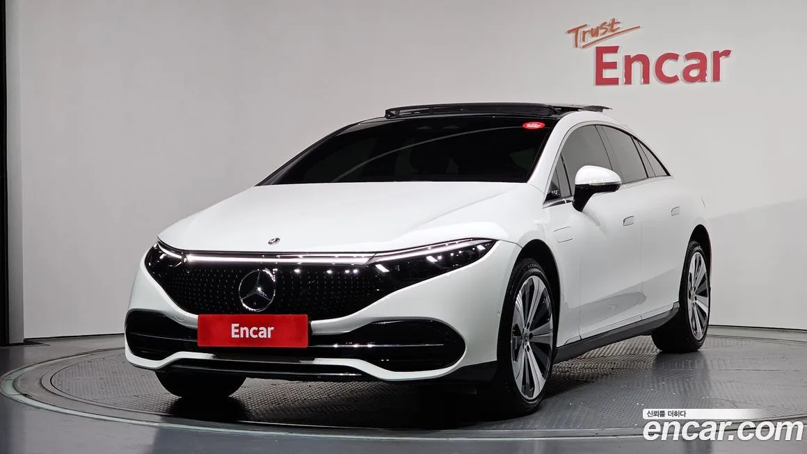 Mercedes-Benz EQS — фото 1