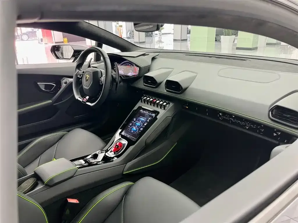 Lamborghini Huracan — фото 4