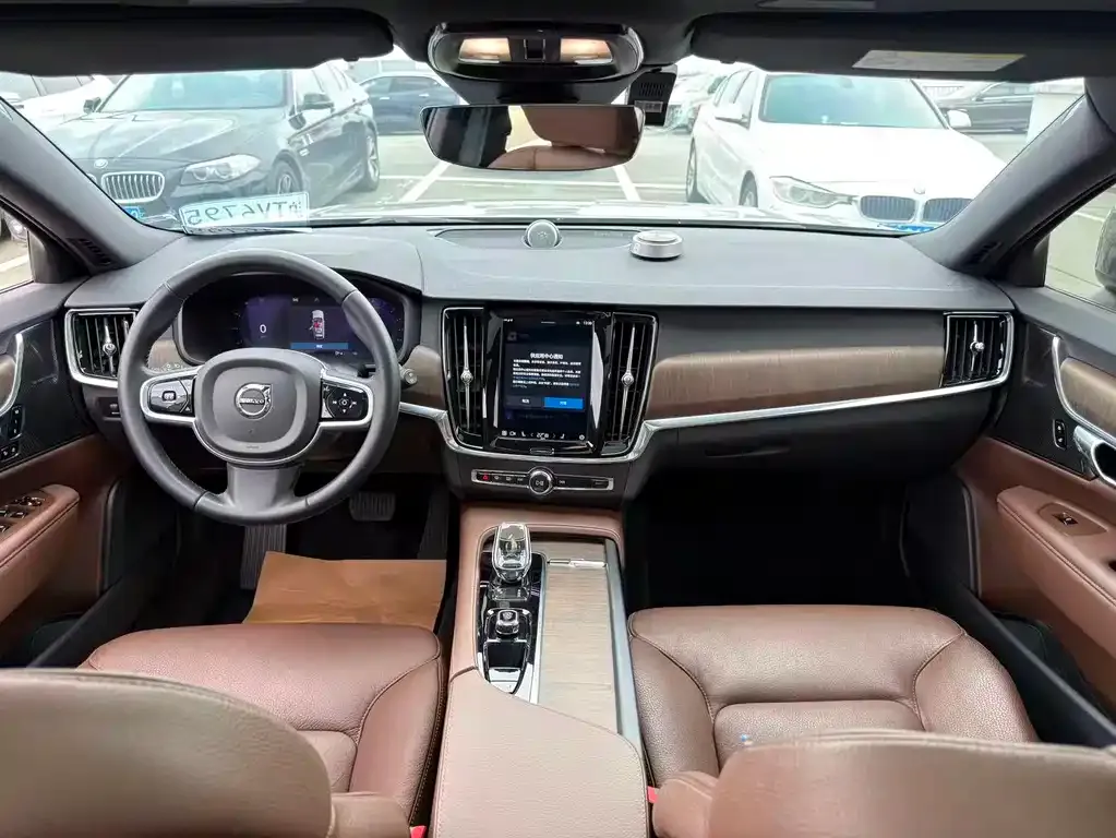 Volvo V90 — фото 10