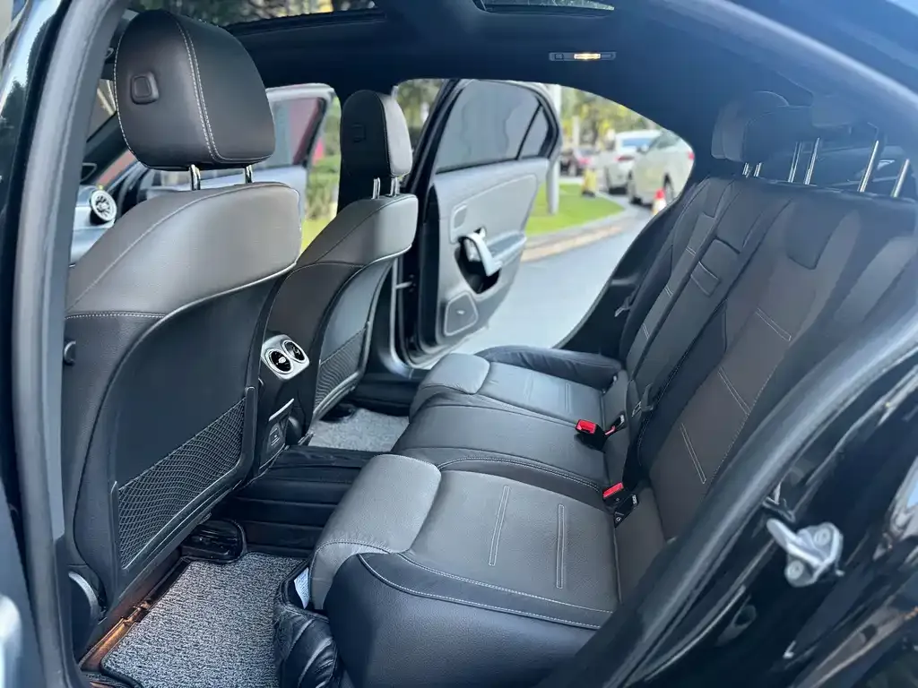 Mercedes-Benz A-Class AMG — фото 4