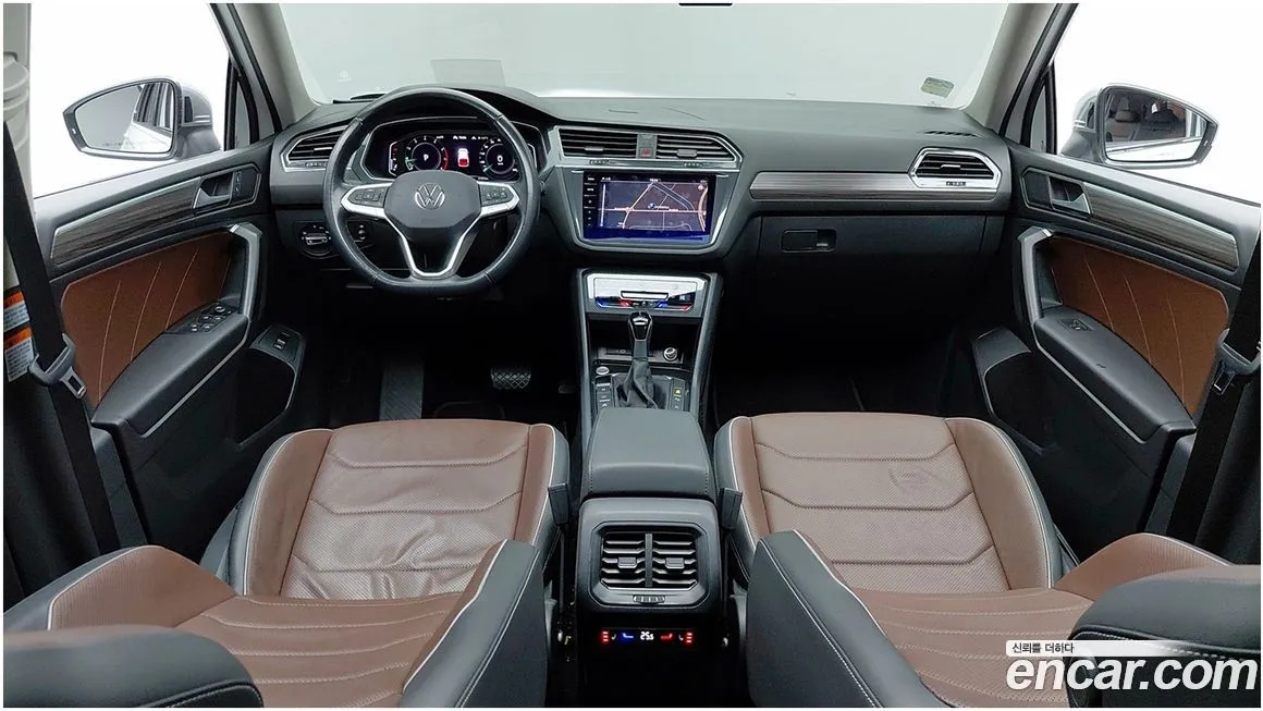 Volkswagen Tiguan — фото 8