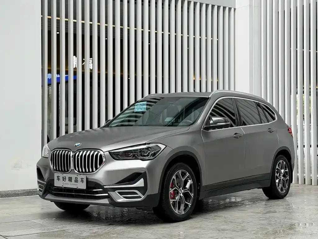 BMW X1 — фото 1